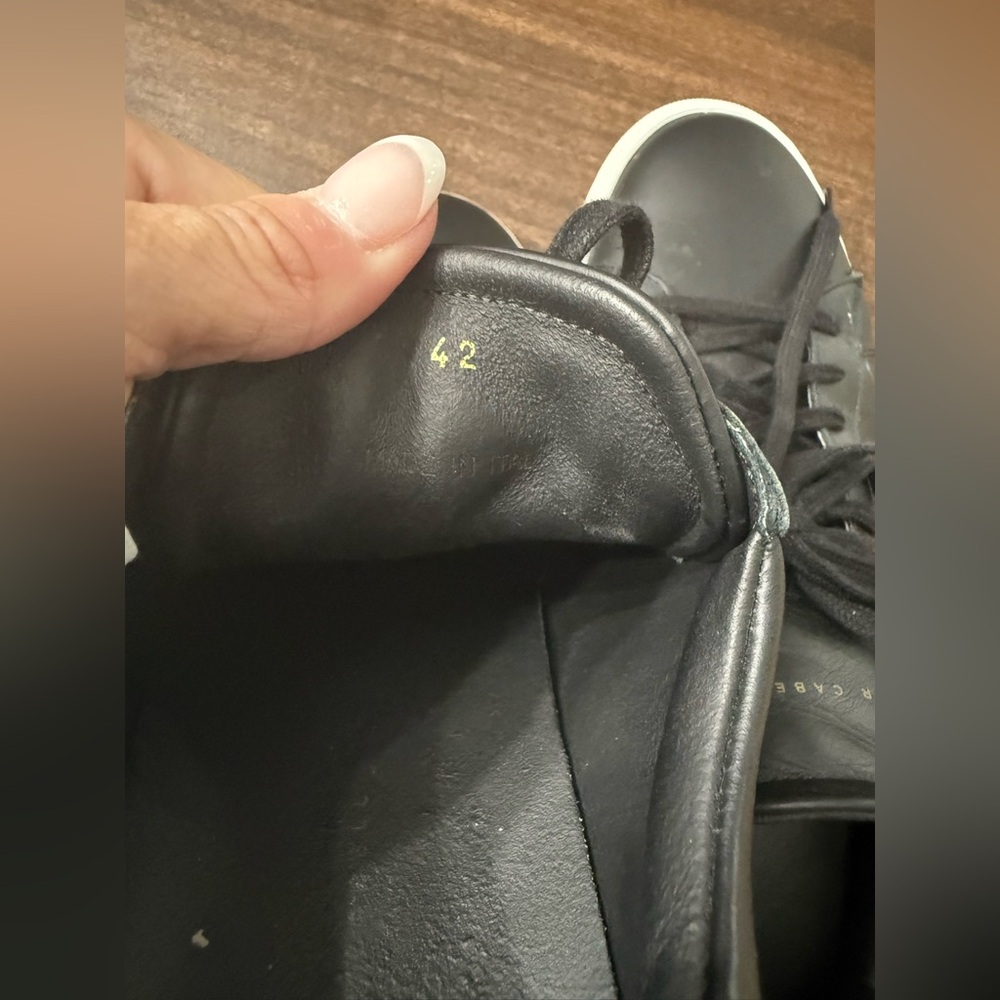 Oliver Cabell Low 1 black leather sneakers - Picture 9 of 10
